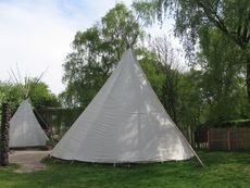 Tipi2.JPG